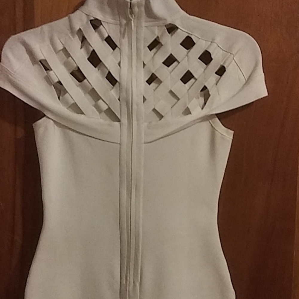 Gracia White Lattice Neck Sheath Dress - Picture 3 of 4